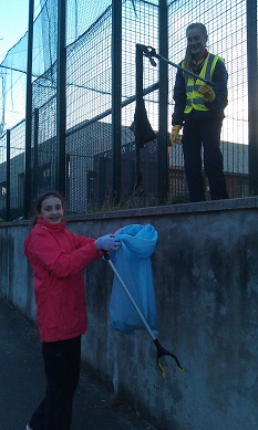 Raheny Guides Tidy Village
